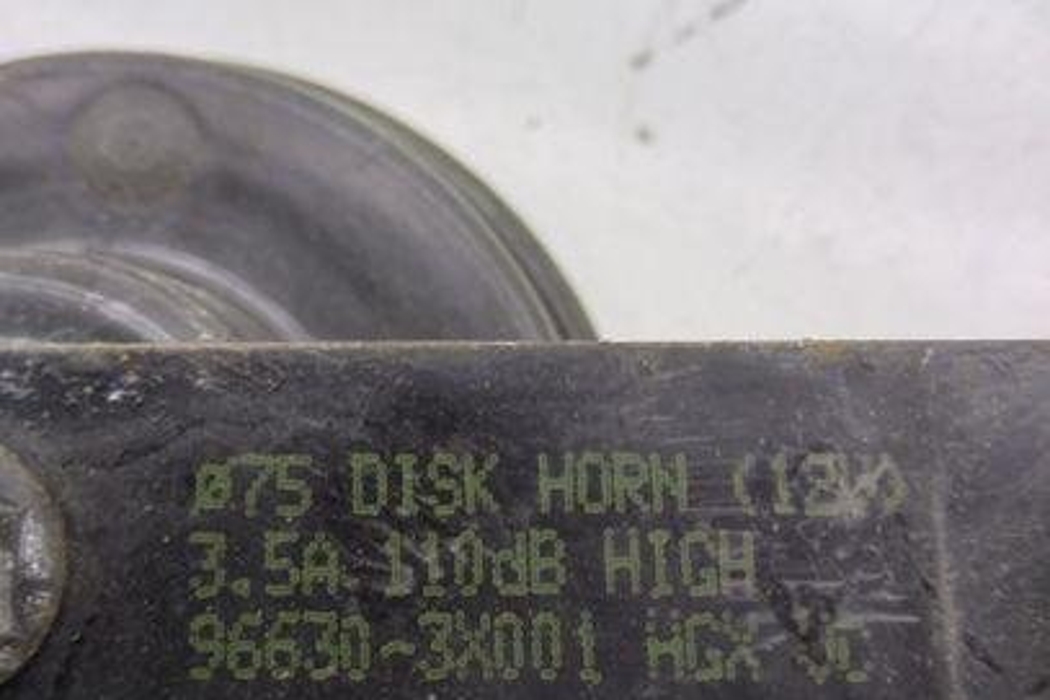 HYUNDAI i30 FD (1 generation) (2007-2012) Horn Signal 966303X001 24370302
