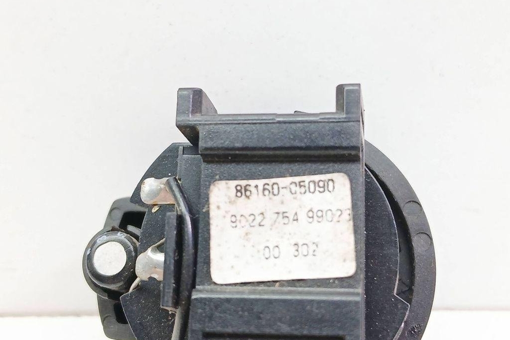 TOYOTA Avensis 2 generation (2002-2009) Priekšējo kreiso durvju skaļrunis 902275499023 31338798