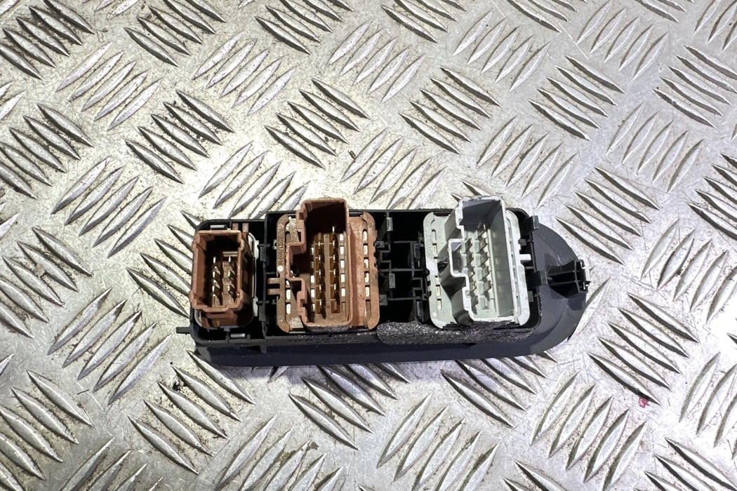 RENAULT Megane 2 generation (2002-2012) Rear Left Door Window Control Switches 156018070 29044459