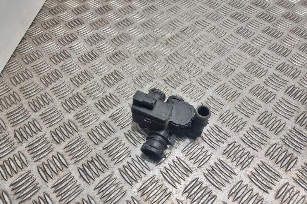 MERCEDES-BENZ E-Class W211/S211 (2002-2009) Circulation Water Motor A2118320584 31950980