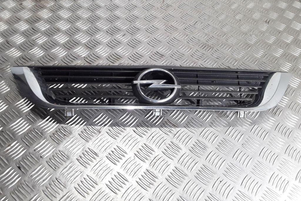 OPEL Vectra B (1995-1999) Priekšējā bampera augšējā reste 32184689