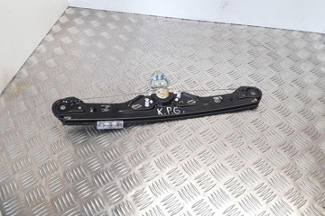 MERCEDES-BENZ C-Class W203/S203/CL203 (2000-2008) Aizmugurējo kreiso durvju logu pacēlājs 32044599
