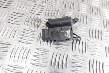AUDI A4 B7/8E (2004-2008) Interior Heater Flap Motor Actuator 0132801303 32051509