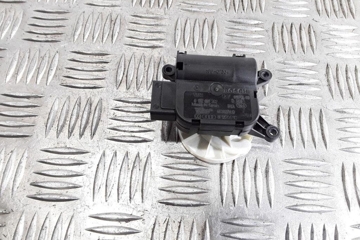 AUDI A4 B7/8E (2004-2008) Interior Heater Flap Motor Actuator 0132801302 32051514
