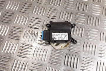 AUDI A4 B7/8E (2004-2008) Interior Heater Flap Motor Actuator 8E1820511C,0132801302 32109437