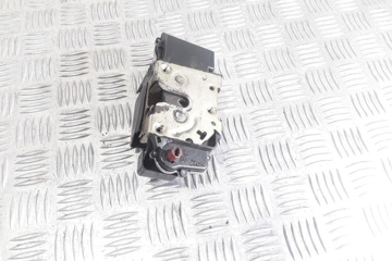CITROËN C5 1 generation (2001-2008) Priekšējo labo durvju slēdzene 32349624