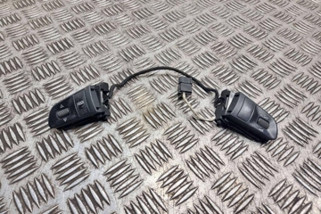 AUDI A4 B7/8E (2004-2008) Кнопки / переключатели на рулевом колесе 4F0951527A,61676391,4F0951527 32380508