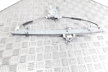 NISSAN X-Trail T30 (2001-2007) Rear left door window lifter 32382006