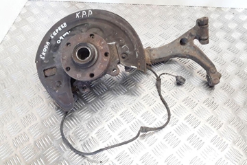 SKODA Superb 1 generation (2001-2008) Front Left Wheel Hub 32389852