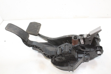 TESLA Model 3 1 generation (2017-2024) ПЕДАЛЬ 1044692-00-D 31974863