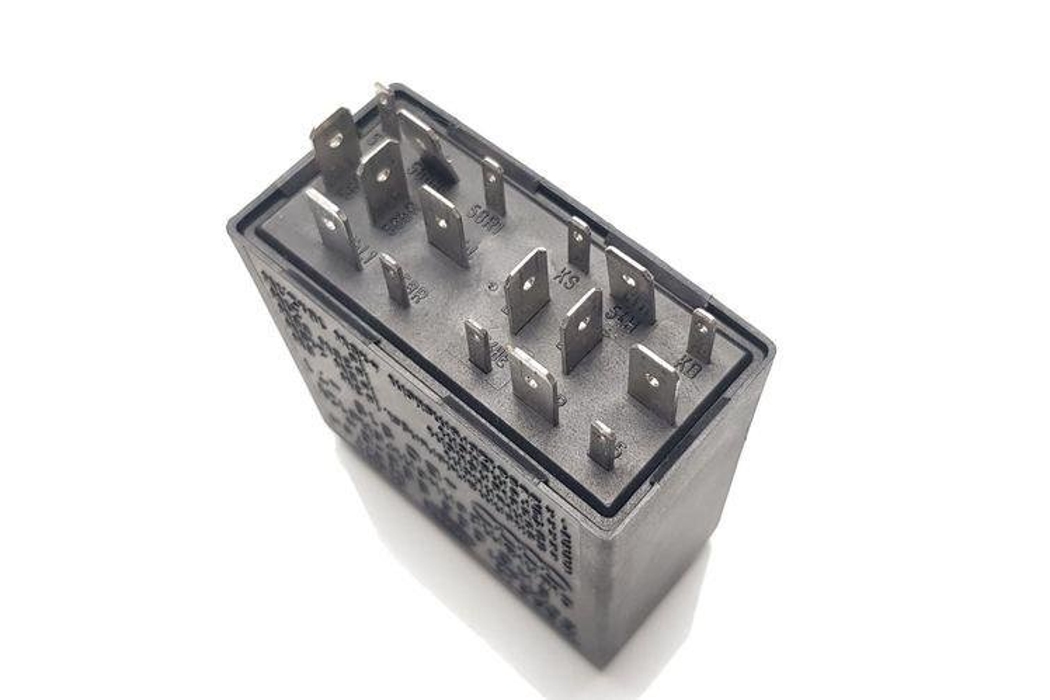 AUDI A8 D3/4E (2002-2010) Relays 4B0919471,5KG00656804 32269923