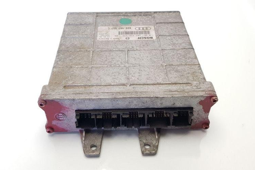 AUDI A4 B5/8D (1994-2001) Motora vadības bloks 0261203938,8D0907557C 32271321