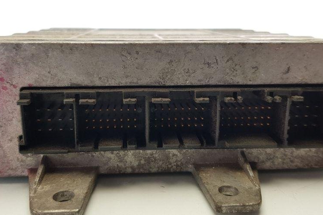 AUDI A4 B5/8D (1994-2001) Motora vadības bloks 0261203938,8D0907557C 32271321