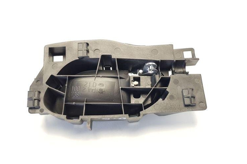 PEUGEOT 307 1 generation (2001-2008) Kreisais aizmugurējais iekšējais atvēršanas rokturis 95526177 32272432