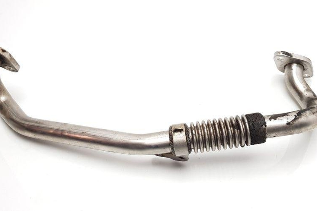 VOLKSWAGEN Passat B7 (2010-2015) EGR Tube Pipe 32274125