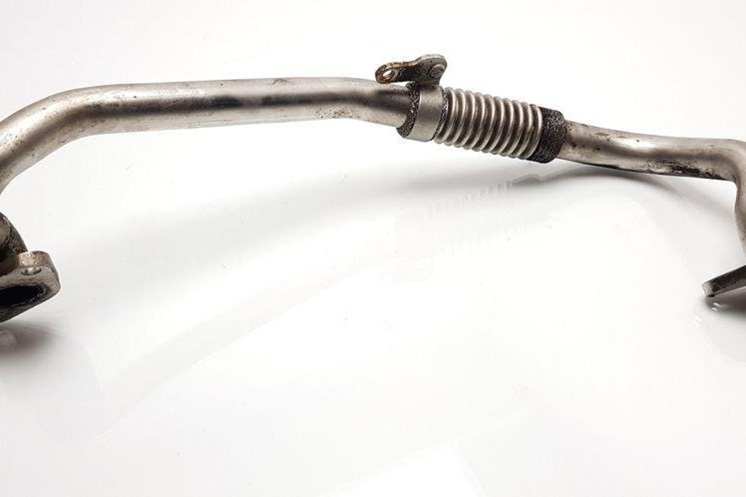 VOLKSWAGEN Passat B7 (2010-2015) EGR Tube Pipe 32274125