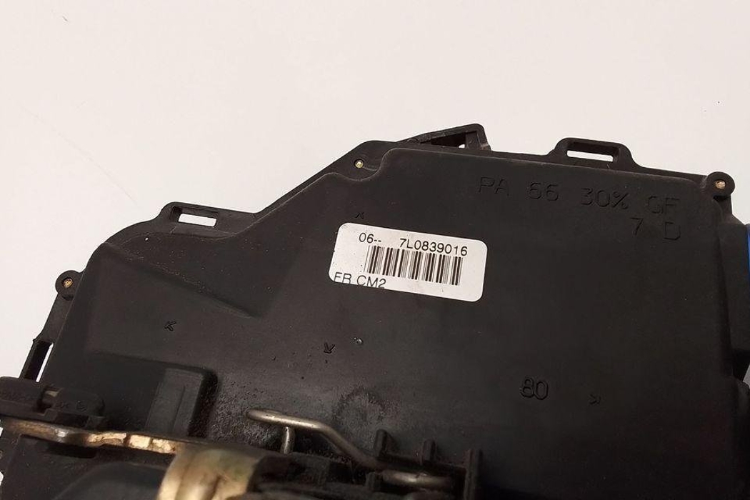 VOLKSWAGEN Touran 1 generation (2003-2015) Aizmugurējā labā durvju slēdzene 7L0839016 32275975