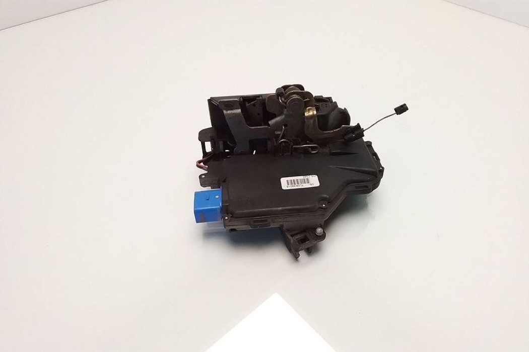 VOLKSWAGEN Touran 1 generation (2003-2015) Aizmugurējā labā durvju slēdzene 7L0839016 32275975
