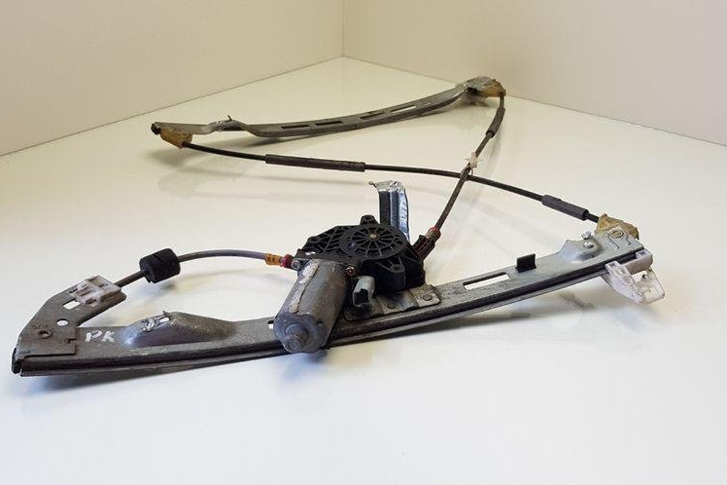 PEUGEOT 306 1 generation (1993-2002) Priekšējo kreiso durvju logu pacēlājs 32276915