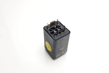 VOLKSWAGEN Passat B7 (2010-2015) Relays 038907281B 32274899