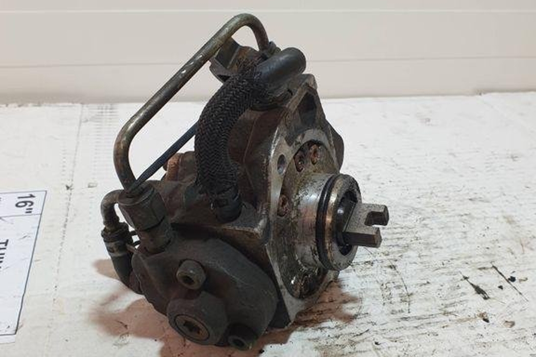 TOYOTA Verso 1 generation (2009-2015) Degvielas sūknis 221000R020 32268060