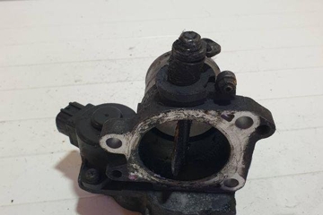 TOYOTA Avensis Verso 1 generation (2001-2003) Дроссельная заслонка 8967221020 32269338
