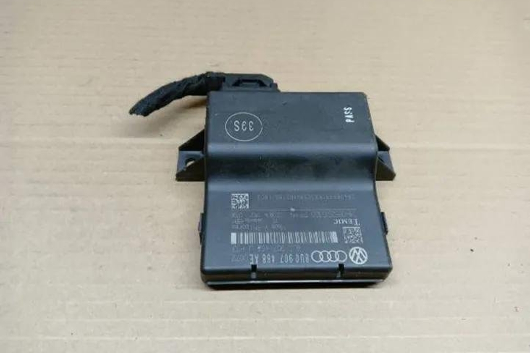 AUDI A1 8X (2010-2020) Блок управления двигателем 8U0907468AE 27949033