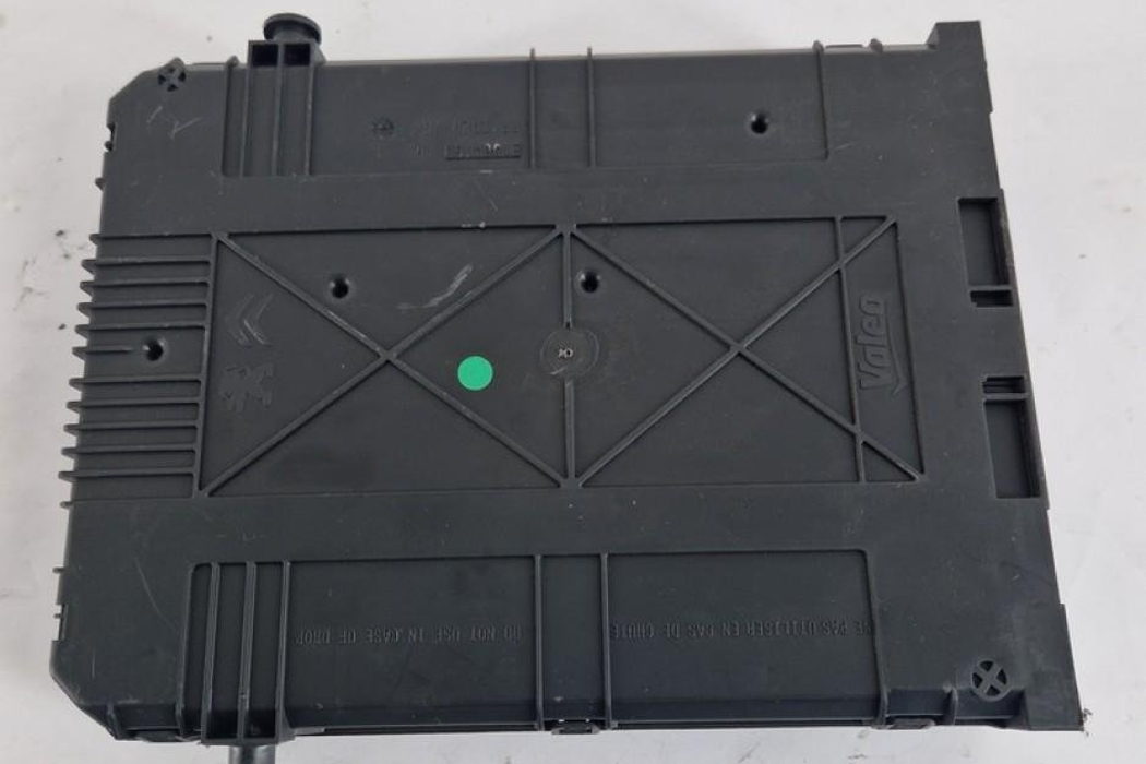 PEUGEOT 208 Peugeot 208 (2012-2015) Drošinātāju kārba 9807531680,980753168002,21250672 31882705