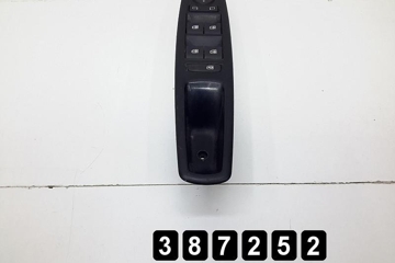 RENAULT Megane 3 generation (2008-2020) Кнопка стеклоподъемника задней правой двери e30169 28656164