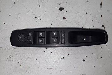 FIAT Ducato 3 generation (2006-2024) Aizmugurējo labo durvju loga pacelšanas slēdzis 809610016r 30633769
