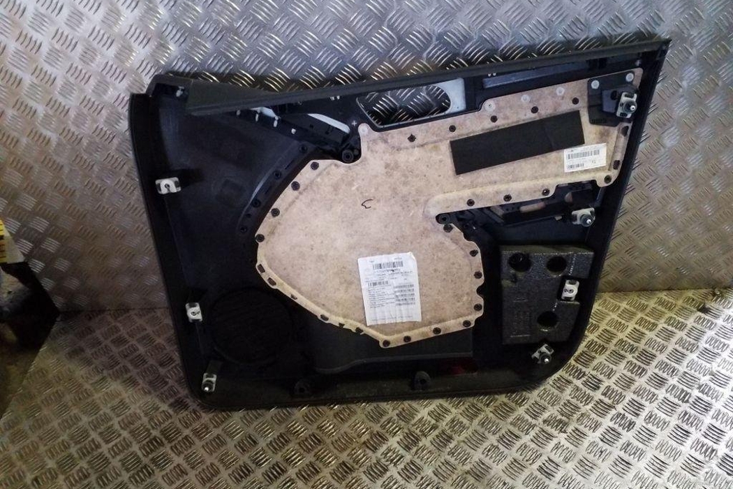 VOLKSWAGEN Tiguan 1 generation (2007-2017) Front Left Door Panel 5N0867011 32149036