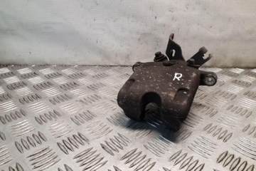 OPEL Insignia A (2008-2016) Aizmugurējais labais bremžu suports 32149848