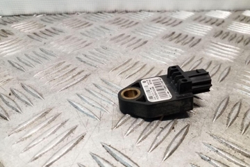 JEEP Cherokee 3 generation (KJ)  (2005-2007) Rear Left Crash  Sensor P05084000AA 32151581