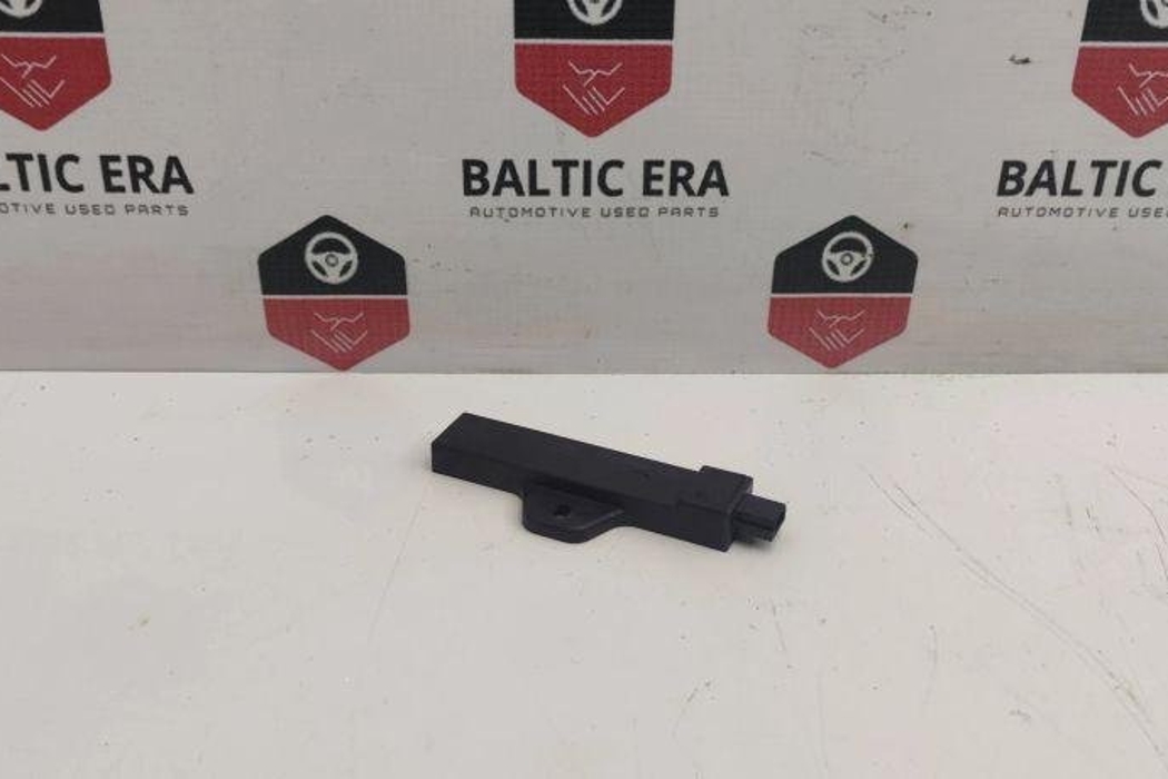 BMW i4 1 generation (2021-2024) Keyless Entry Antenna 5A5D3C0 31525136