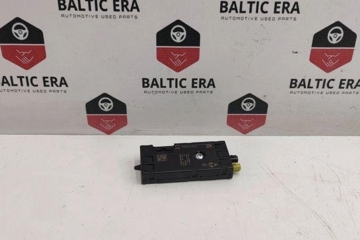BMW i4 1 generation (2021-2024) Bootlid Antenna Amplifier 2002284221331,920690B 31526993
