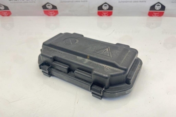 BMW 4 Series F32/F33/F36 (2013-2020) Drošinātāju kārbas vāks 9224872 31528536