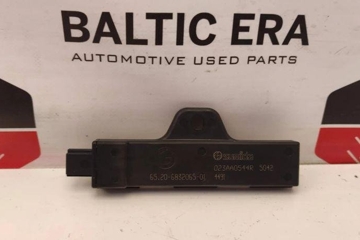 BMW 3 Series G20/G21/G28 (2018-2024) Антенна бесключевого доступа 6832065 31532093