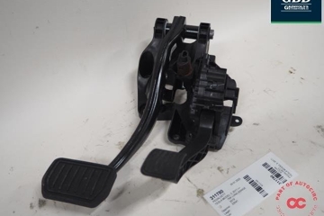 TESLA Model 3 1 generation (2017-2024) ПЕДАЛЬ 1044691-00-d 31699823