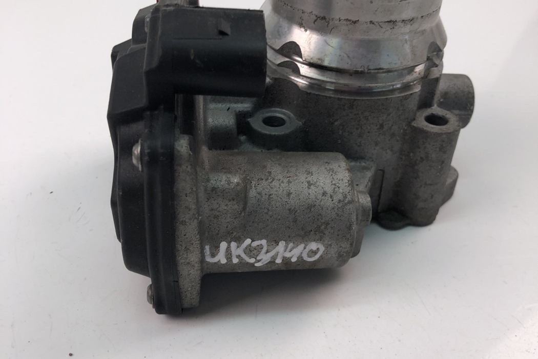 VOLVO XC40 1 generation (2017-2024) Throttle Body 31465702AA 23942757