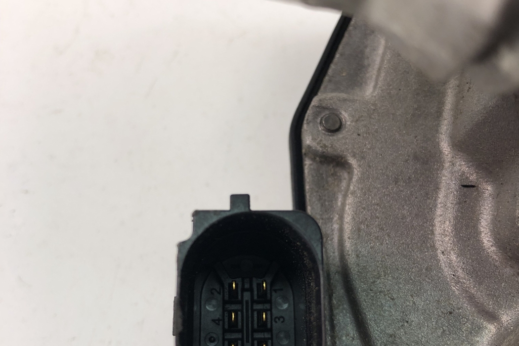 VOLVO XC40 1 generation (2017-2024) Throttle Body 31465702AA 23942757