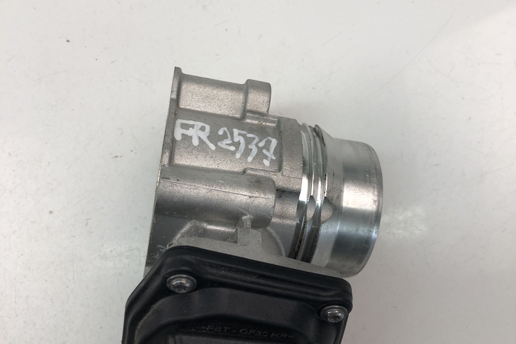 VOLVO XC40 1 generation (2017-2024) Throttle Body 31465702AA 24945166