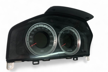 VOLVO V70 3 generation (2007-2020) Instrumentu panelis/spidometrs 31327582AA 30378044