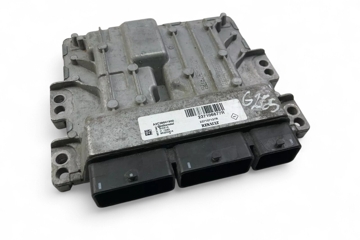 RENAULT Megane 4 generation (2016-2023) Engine Control Unit ECU 237106677R 32014751