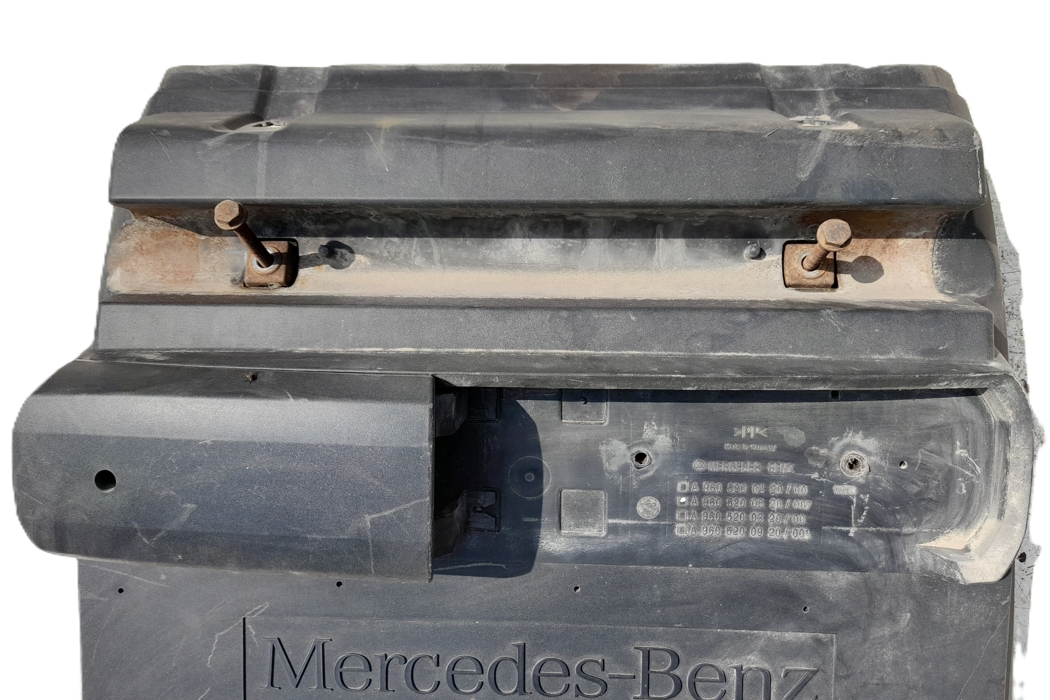 MERCEDES-BENZ ACTROS MP4 (2011-present) 6 generation (2008-2020) Брызговик задний правый A9605200520,A9605200520,9605200520,A9605240828,9605240828 30739107