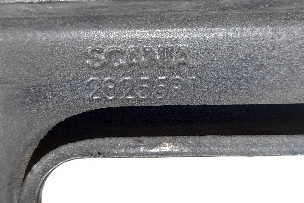 SCANIA L,P,G,R,S series (2016) F30/F31 (2011-2020) Держатель брызговика 2356049,2325591 30974582