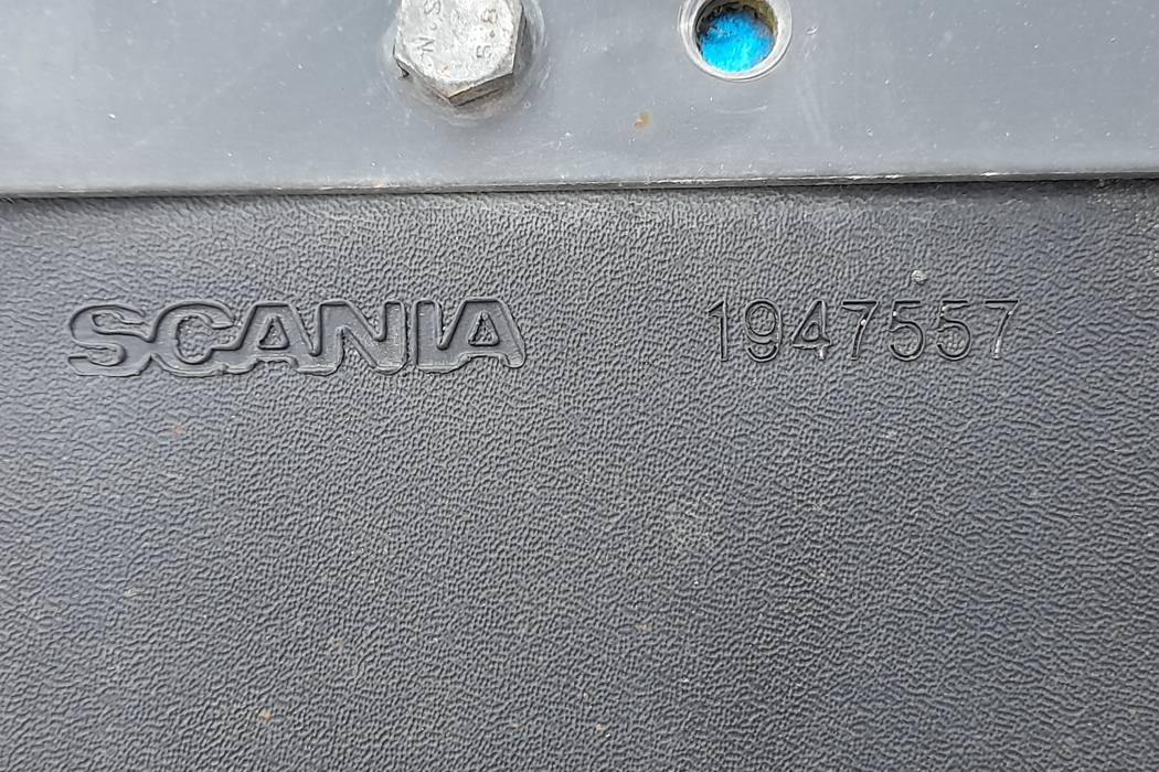 SCANIA L,P,G,R,S series (2016) Брызговик задний правый 2302631,2668247,1399090,1947557,2712437 32052561