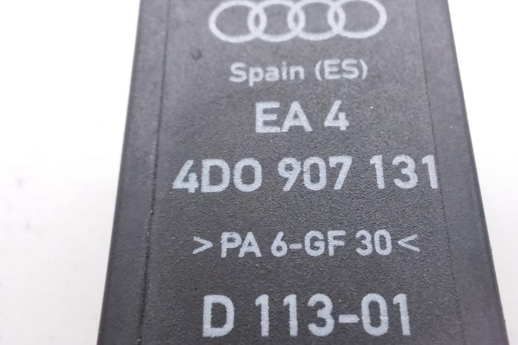AUDI A4 B5/8D (1994-2001) Relejs 4d0907131 28301793