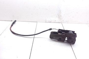 VOLKSWAGEN Golf 5 generation (2003-2009) Motora pārsega slēdzene 1J0973802 31518397