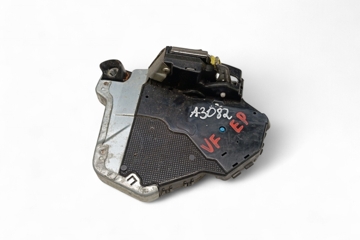 TOYOTA Avensis 2 generation (2002-2009) Priekšējo kreiso durvju slēdzene A046693 30056565