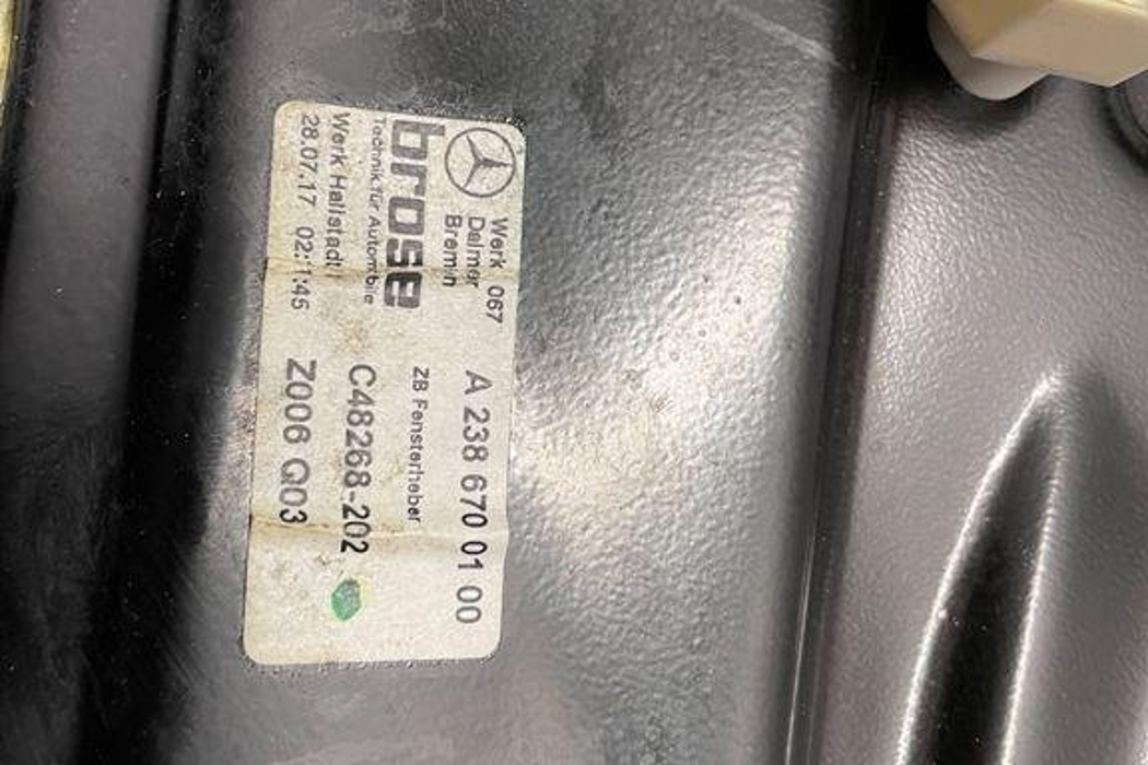 MERCEDES-BENZ E-Class W213/S213/C238/A238 (2016-2024) Aizmugurējo kreiso durvju logu pacēlājs C48268202,Z006Q03,A2386700100 32188610